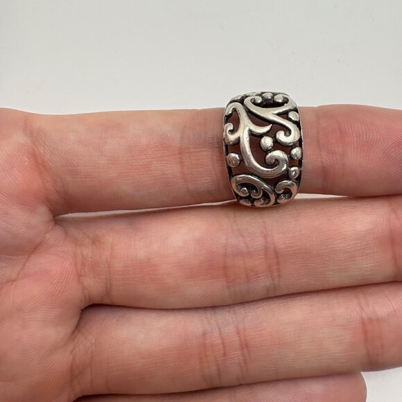 VTG Solid Sterling Silver 925 Scroll Design Tapered Band Ring Size 5.75 - Picture 10 of 15